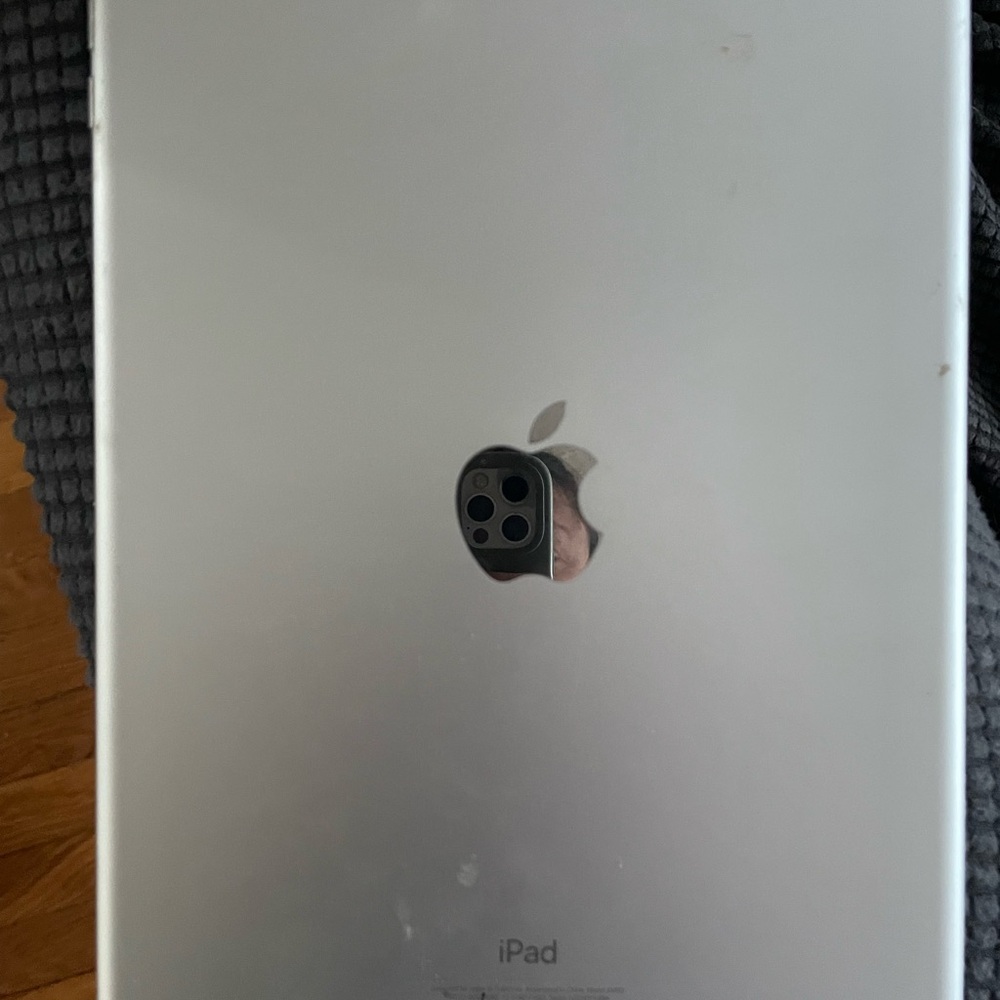 iPad Air - Picture 5 of 5